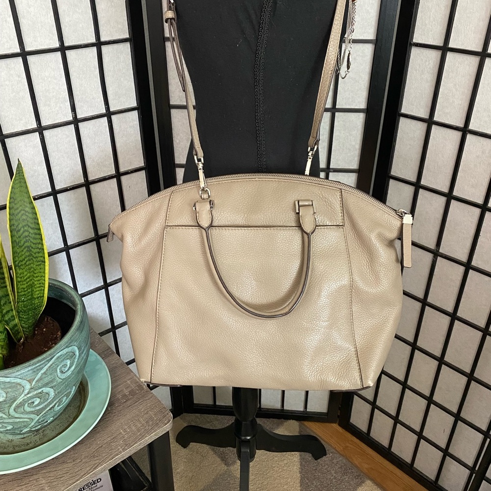 Micheal Kors Two Handles and Crossbody Purse